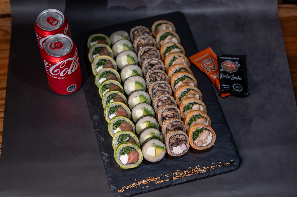 Miércoles: Tabla 40 + 2 Bebidas + Salsa Soya o Unagi