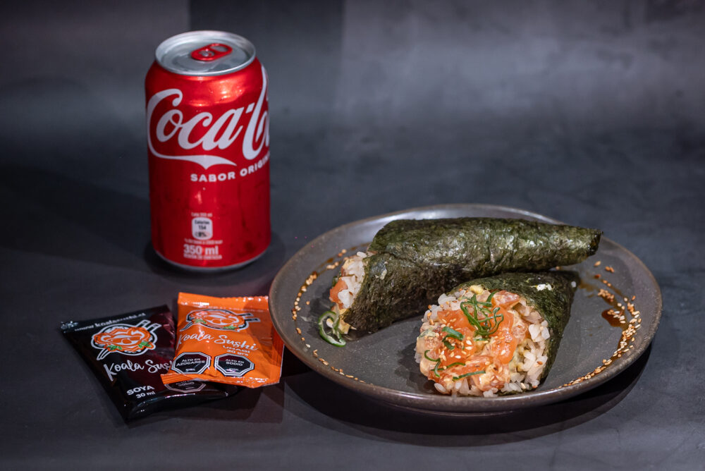 Lunes: Temaki + Bebida + Salsa Soya o Unagi